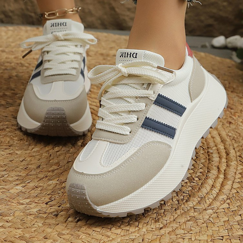Women'S Accessories Trends 2025 - موضة تنفس شبكة رياضية عادية المرأة